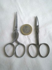 2 PAIRE DE CISEAUX ANCIENS NOGENT POUR COUTURE OU  BRODERIE (2)