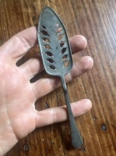 Cuillère a Absinthe Bistro