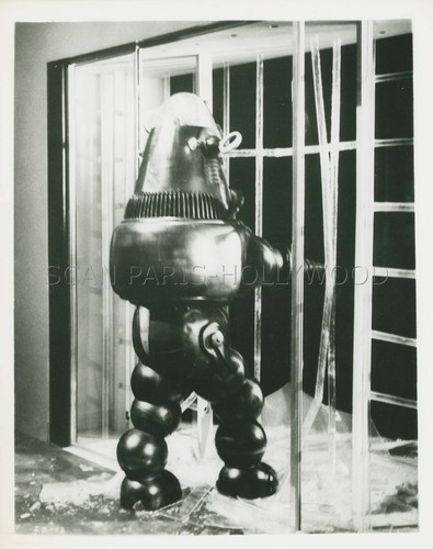 Robby the robot - robby,