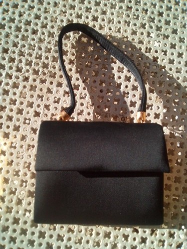 Minaudière nécessaire de - nécessaire,