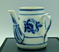 verseuse porcelaine de  BAYEUX