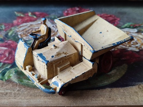 Bascule automoteur dinky - bascule,