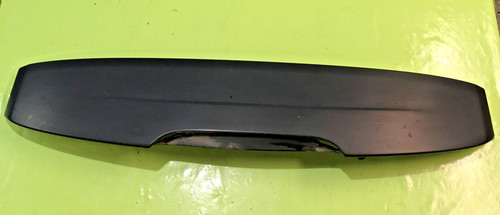 Becquet deflecteur hayon - /,