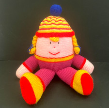 ADORABLE POUPEE EN LAINE