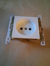 prise 2 pôles + terre Plus Support Mosaic 50 Blanche Mosaic 50 Legrand Neuve 