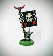 Makari Porte Etendard Gretchin