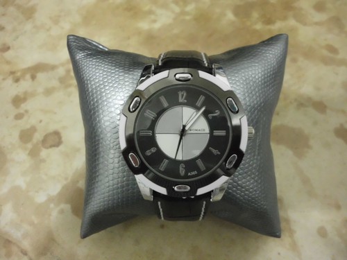 New womage black white - womage;,