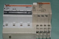 Bloc disjoncteur différentiel MERLIN GERIN U32A C32N 20148 VIGI 20342 