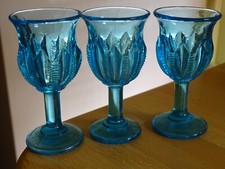 PORTIEUX 3 ANCIENS VERRES A