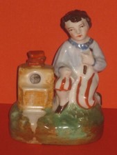 ANCIENNE FIGURINE EN