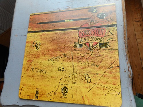 Alice cooper school out - alice,