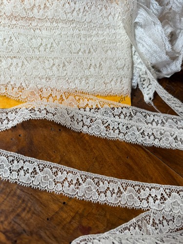 Veritable dentelle calais - de,