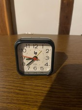 Ancien Petit Reveil Plastique Lip Quartz