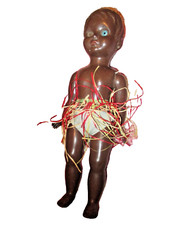 Poupée birgé noire yeux