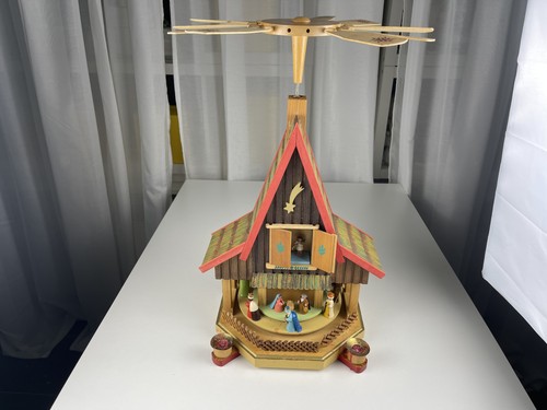 Figurine erzgebirge pyramide - figurine,