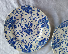 4 assiettes à gâteau