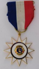 MEDAILLE ANCIENNE LIONS CLUB /