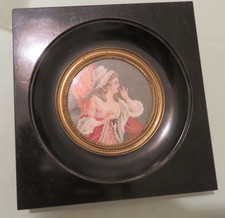 Ancien portrait miniature dame galante signé cadre bois noirci sous verre