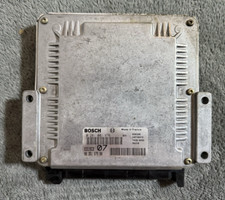 CALCULATEUR MOTEUR PEUGEOT