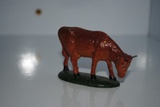 FIGURINE COMPOSITION VACHE SUR