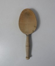 ancienne cuillère à beurre en bois sculpté art populaire