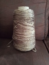 1 petite Bobine de Fil à Tricoter Marron doré uni (250g)