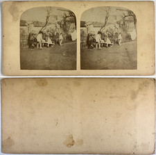 Enfants jouant avec une