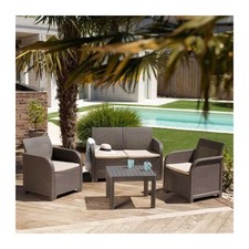 Salon de jardin en imitation