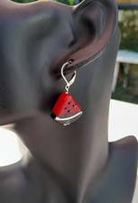boucles d'oreille fruits tranche de pastèque en verre et acier inoxydable