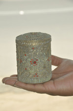 Boîte En Laiton Gravée À La