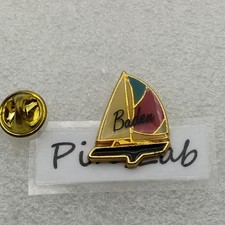 Pin's-BATEAU-BADEN-Voilier-Bas