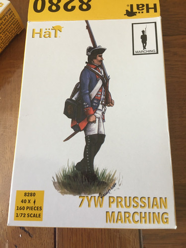 Figurines hat 8280 - hat,