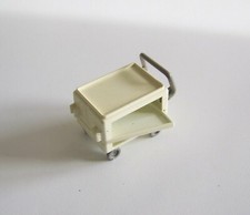 PLAYMOBIL (Y11c14) HOPITAL - Chariot pour Repas Vaisselles Chambre 3495 Jauni