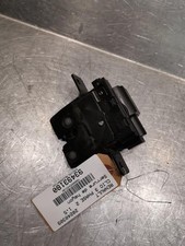 Serrure de hayon RENAULT CLIO 3 PHASE 2 8200947699