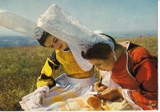 Costume de Bretagne - La coiffe du pays bigouden