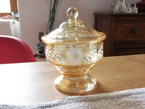 Ancienne coupe couverte - couverte, en