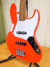 Squire by fender Affinity Jazz Bass