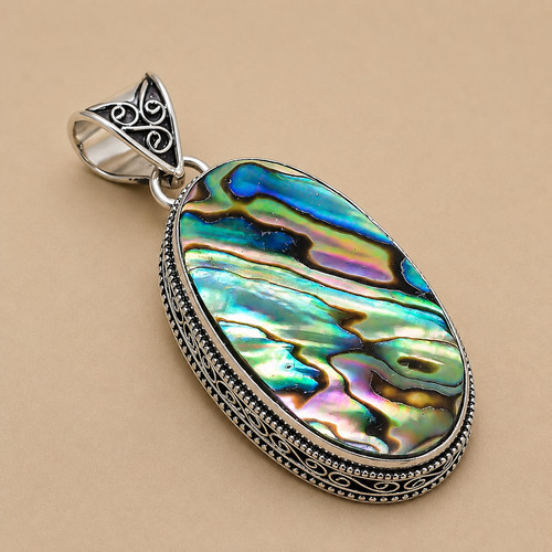 Pendentif bijou ovale vintage