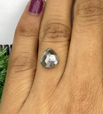 2.94cts Poire Forme Naturel