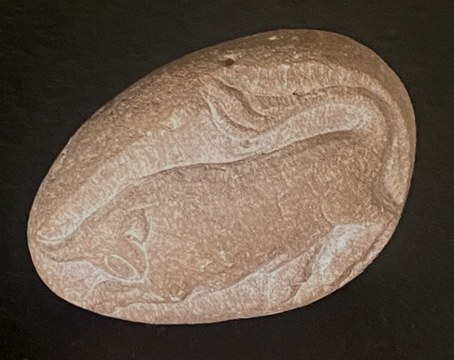 Ancien galet sculpté pierre - sculpté,