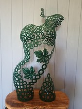 buste femme metal en rondelles