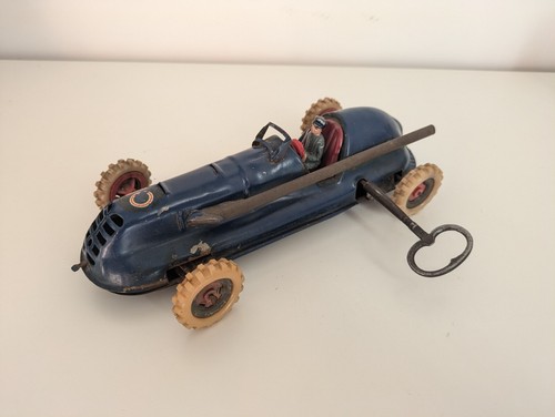 Voiture course ancienne - course, en
