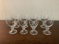 8 verres à vin blanc en cristal d'arc ? (prix du lot)