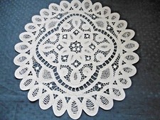 Napperon ancien rond  en