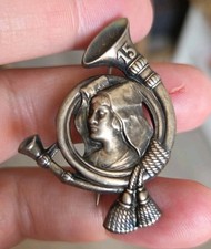 insigne 15e Bataillon de Chasseurs Alpins - A. Bertrand.  Épingle à Bascule 