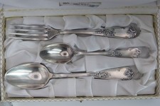 COFFRET ANCIENS 3 COUVERTS EN PLAQUÉ ARGENT / POINÇONNÉS 60GR & 24GR