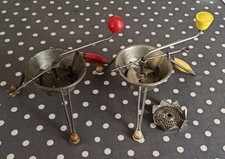 2 Moulinette en métal vintage, presse purée
