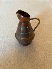 Petit pichet en cuivre rouge