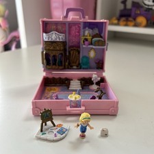 Polly pocket polly in paris