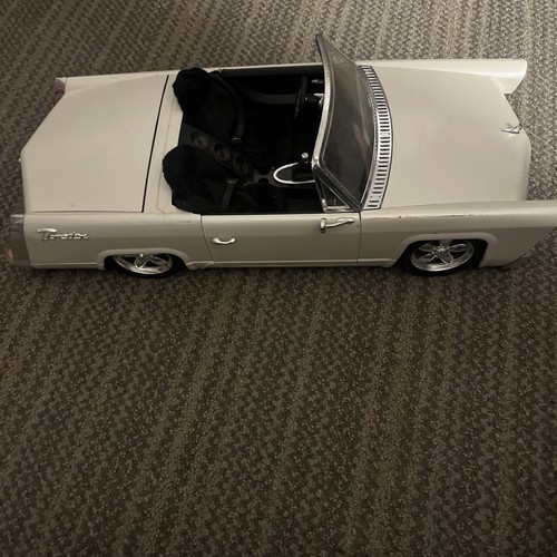 2002 bratz doll car - bratz,